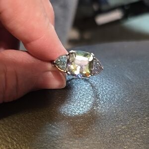 Elegant Silver Druzy Quartz &  Iridescent Gem Stone Ring Size 10